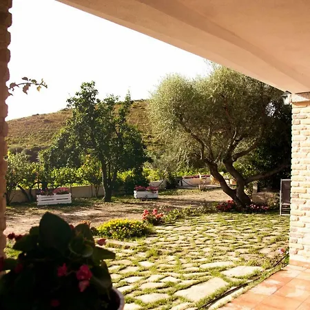 Hébergement de vacances Il Melograno Country House Posada (Sardinia)